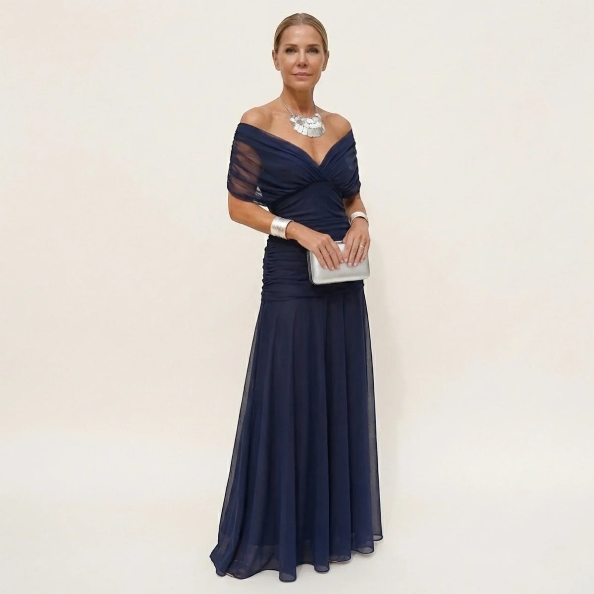 Robe de soirée longue élégante à épaules dénudées | Leila