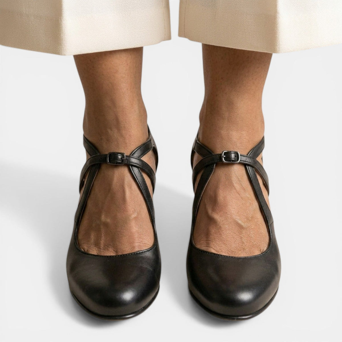 Sandalias Elegante T-strap Cuero Tacón Mujer | Dune